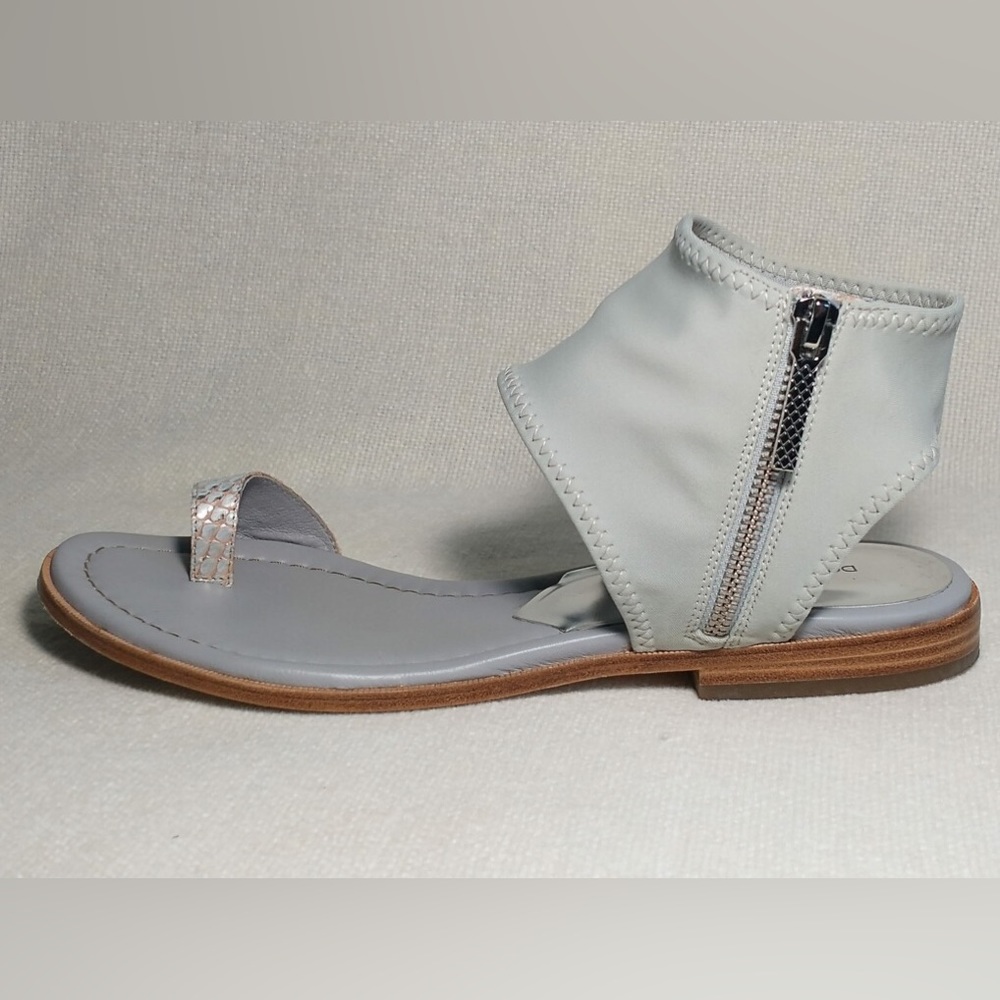 Hardly used! Donald Pliner light grey sandals! Super cute!